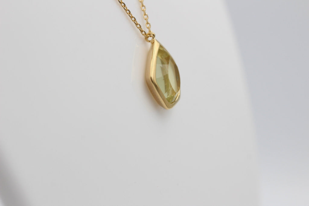 Design 2,3 Carat Lemon Quarz Collier 925 Slber hochwertig vergoldet
