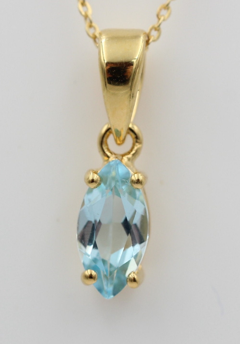 1,02 Carat Blautopas Anhänger Marquiseschliff 925 Silber vergoldet