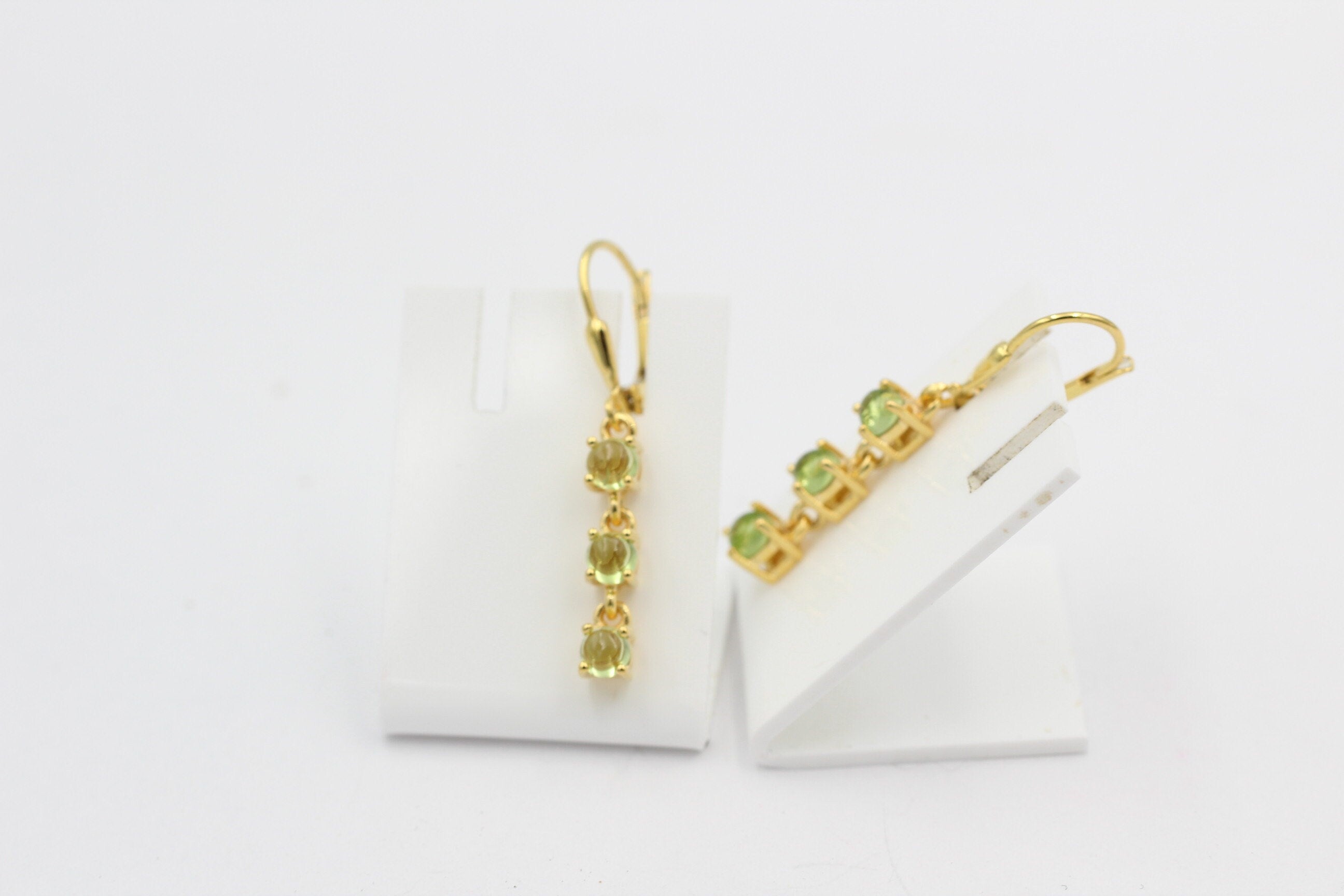 Edle 2,6 Carat Peridot Brisur 925 Silber Ohrstecker Cabochon Olivin Edelstein