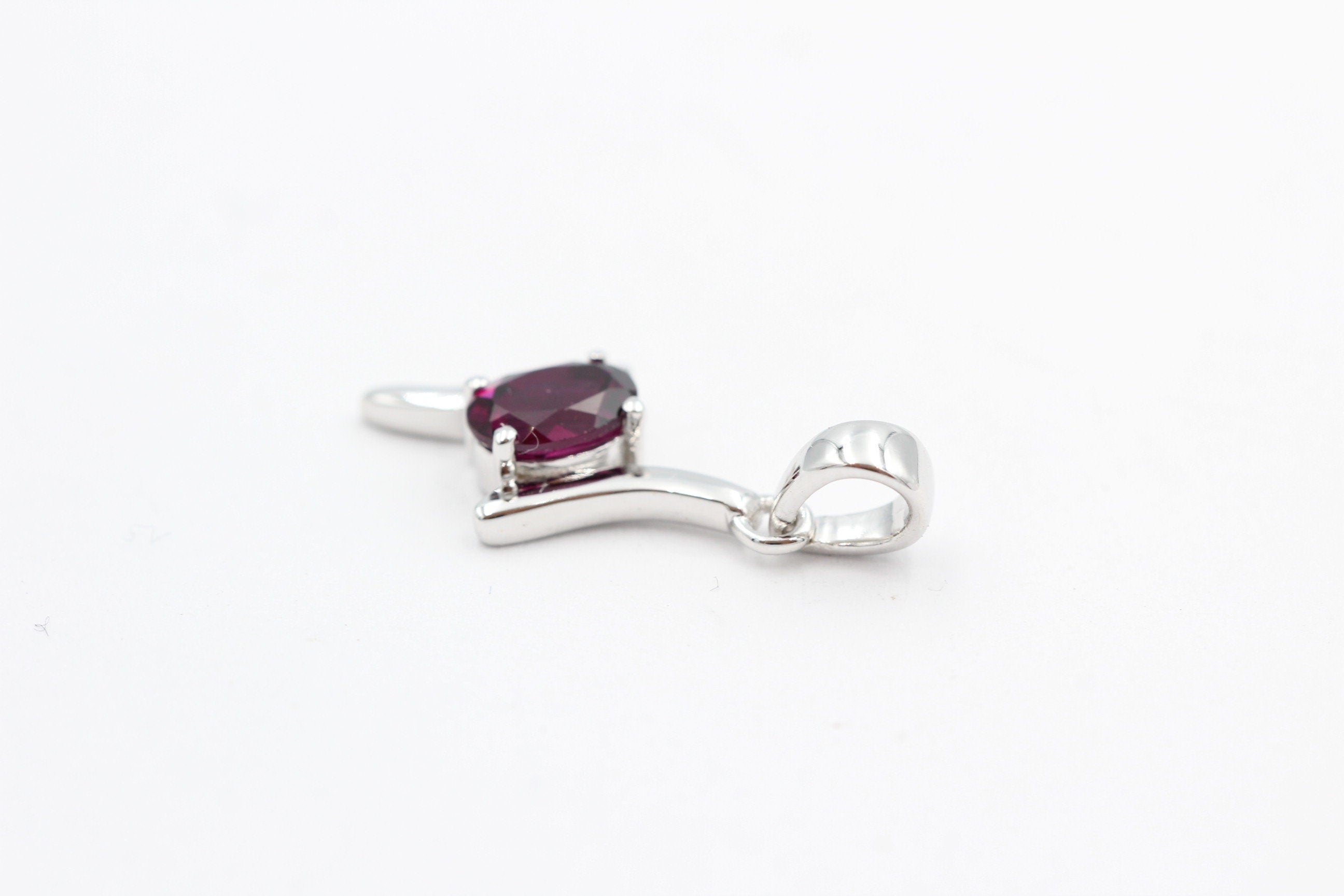 0,72 Carat Rhodolith Anhänger 925  Silber  Rhodolith Granat Schmuck