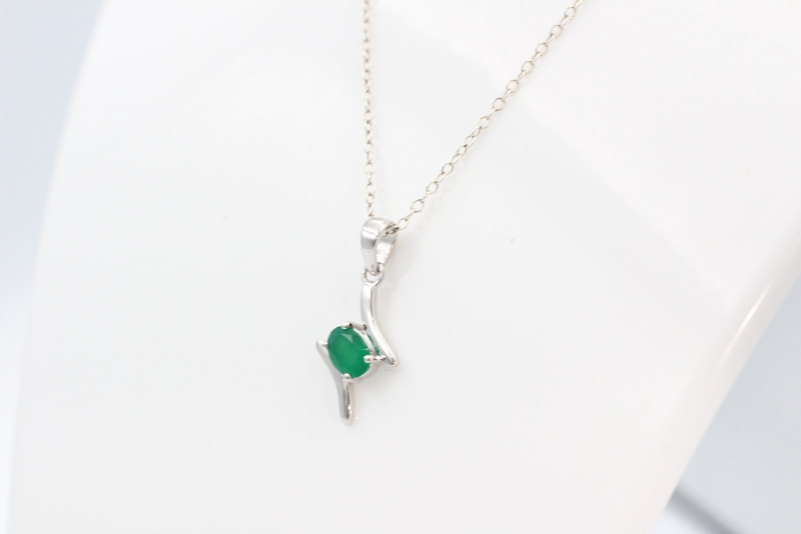 0,72 Carat grüner Onyx Anhänger 925 Silber grüner Onyx Schmuck