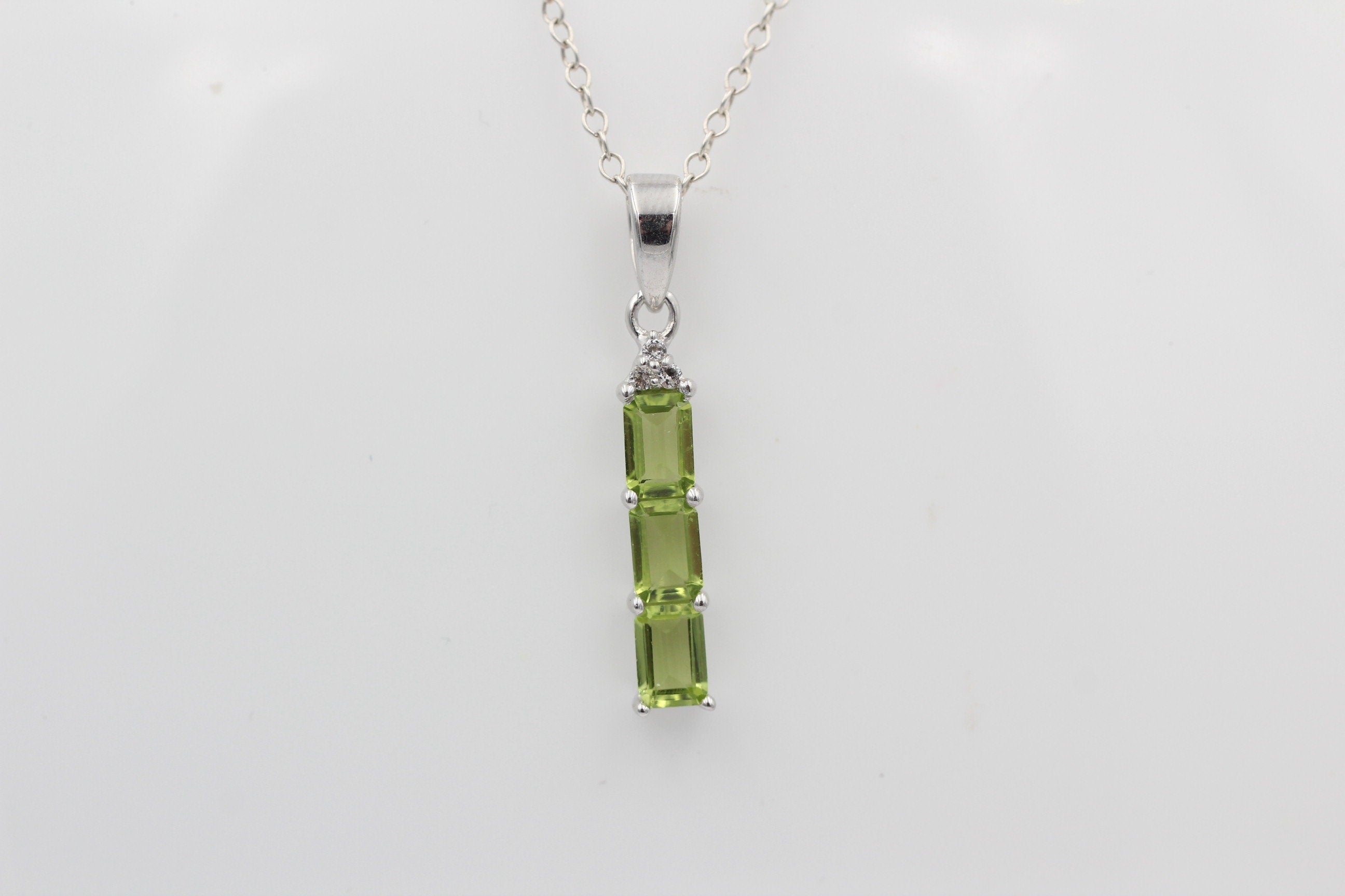 1,2 Carat Peridot Anhänger 925 Silber Collier Kette Weiatopas Topas Olivin