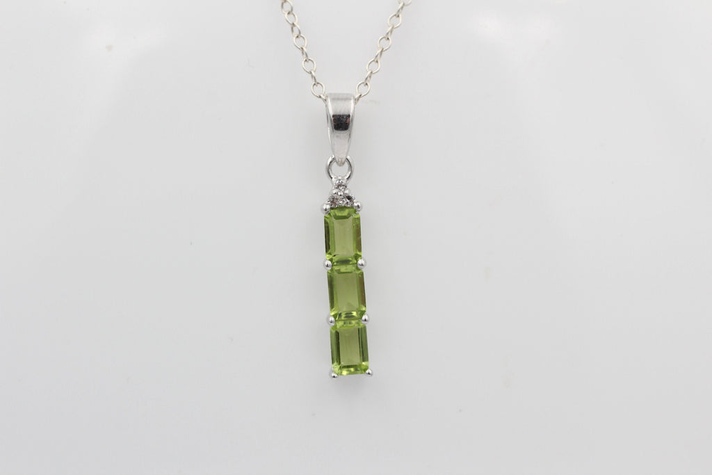 1,2 Carat Peridot Anhänger 925 Silber Collier Kette Weiatopas Topas Olivin