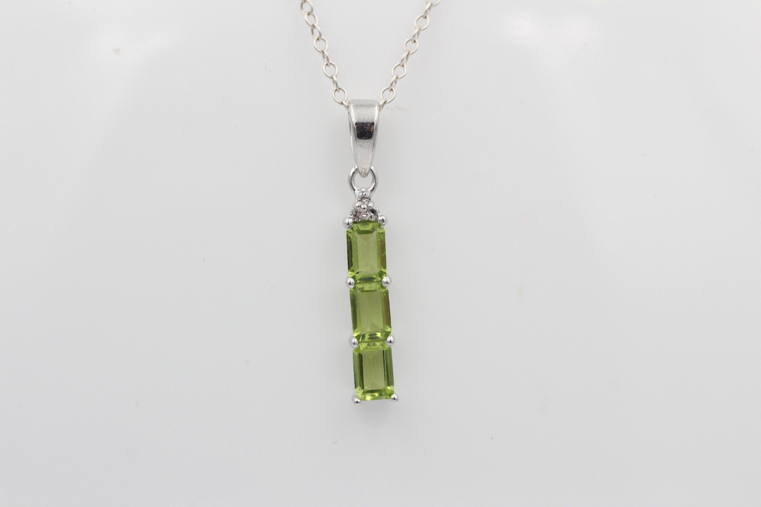 1,2 Carat Peridot Anhänger 925 Silber Collier Kette Weiatopas Topas Olivin