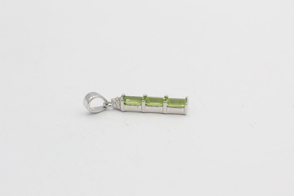 1,2 Carat Peridot Anhänger 925 Silber Collier Kette Weiatopas Topas Olivin