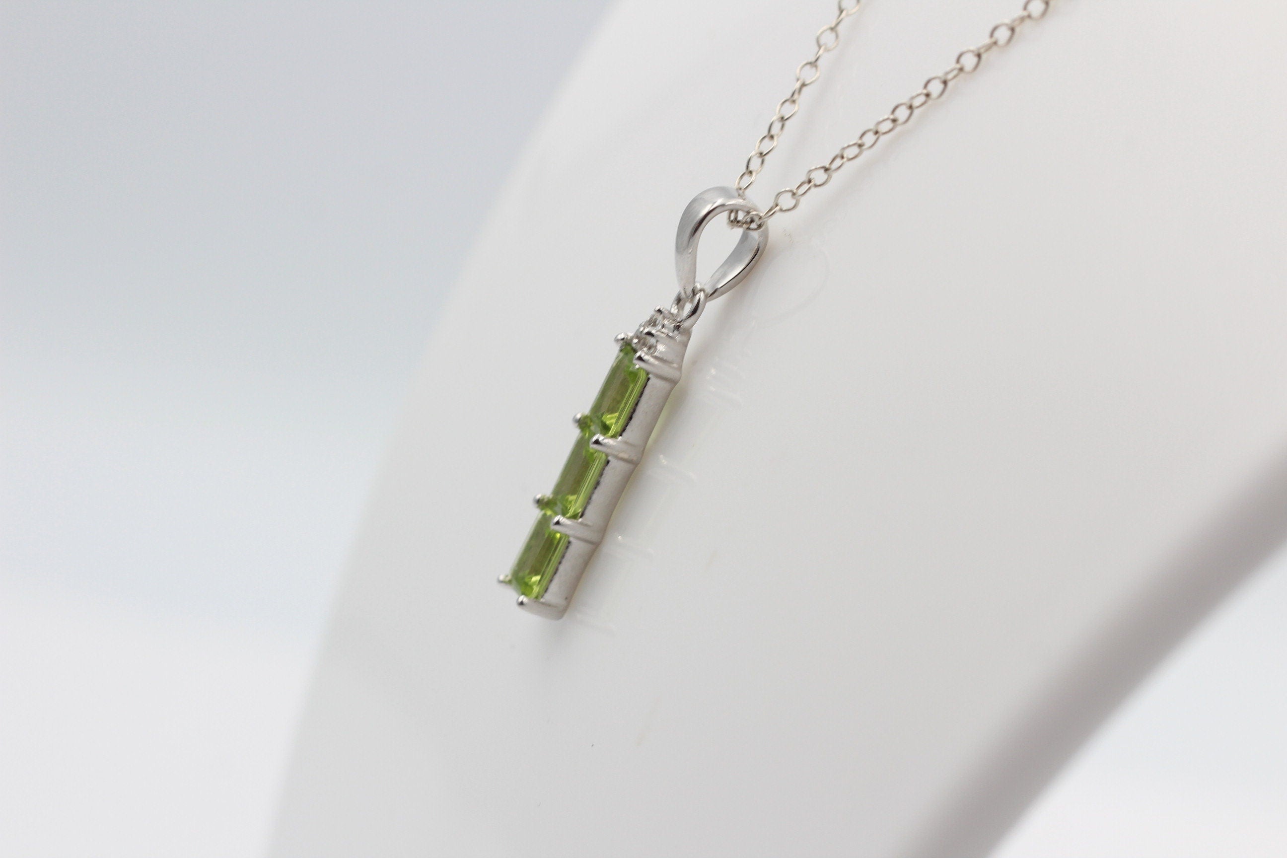 1,2 Carat Peridot Anhänger 925 Silber Collier Kette Weiatopas Topas Olivin