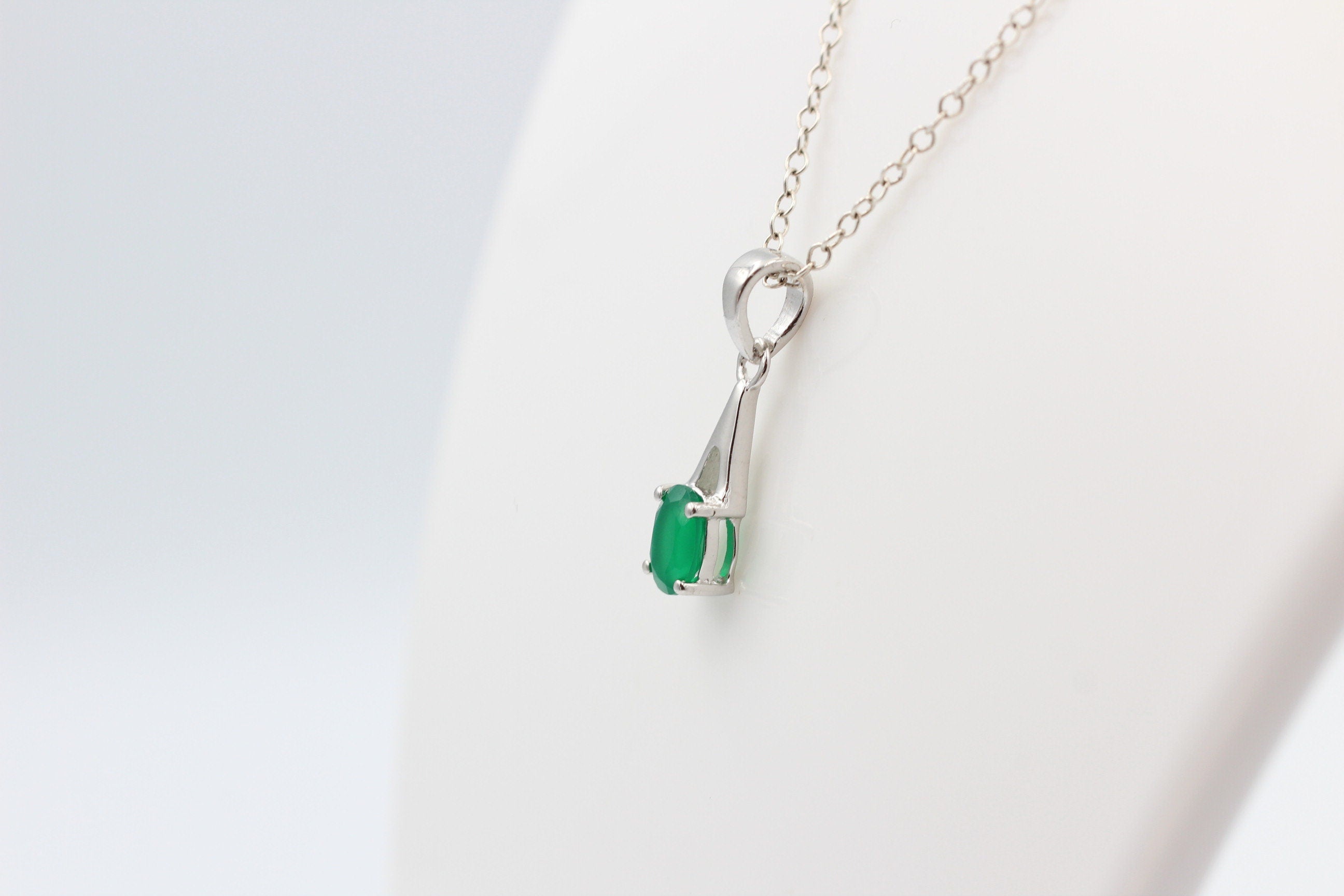 0,72  Carat grüner Onyx Anhänger 925 Silber grüner Edelstein