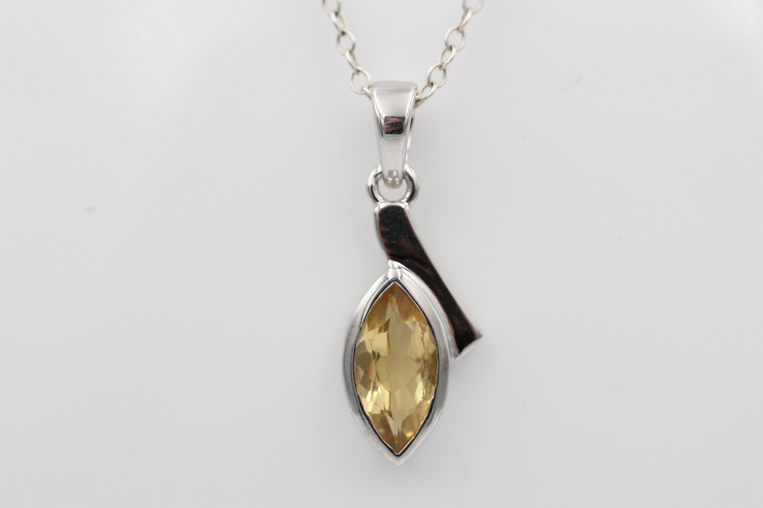 1,8 Carat gelber Citrin Anhänger 925 Silber Collier Kette