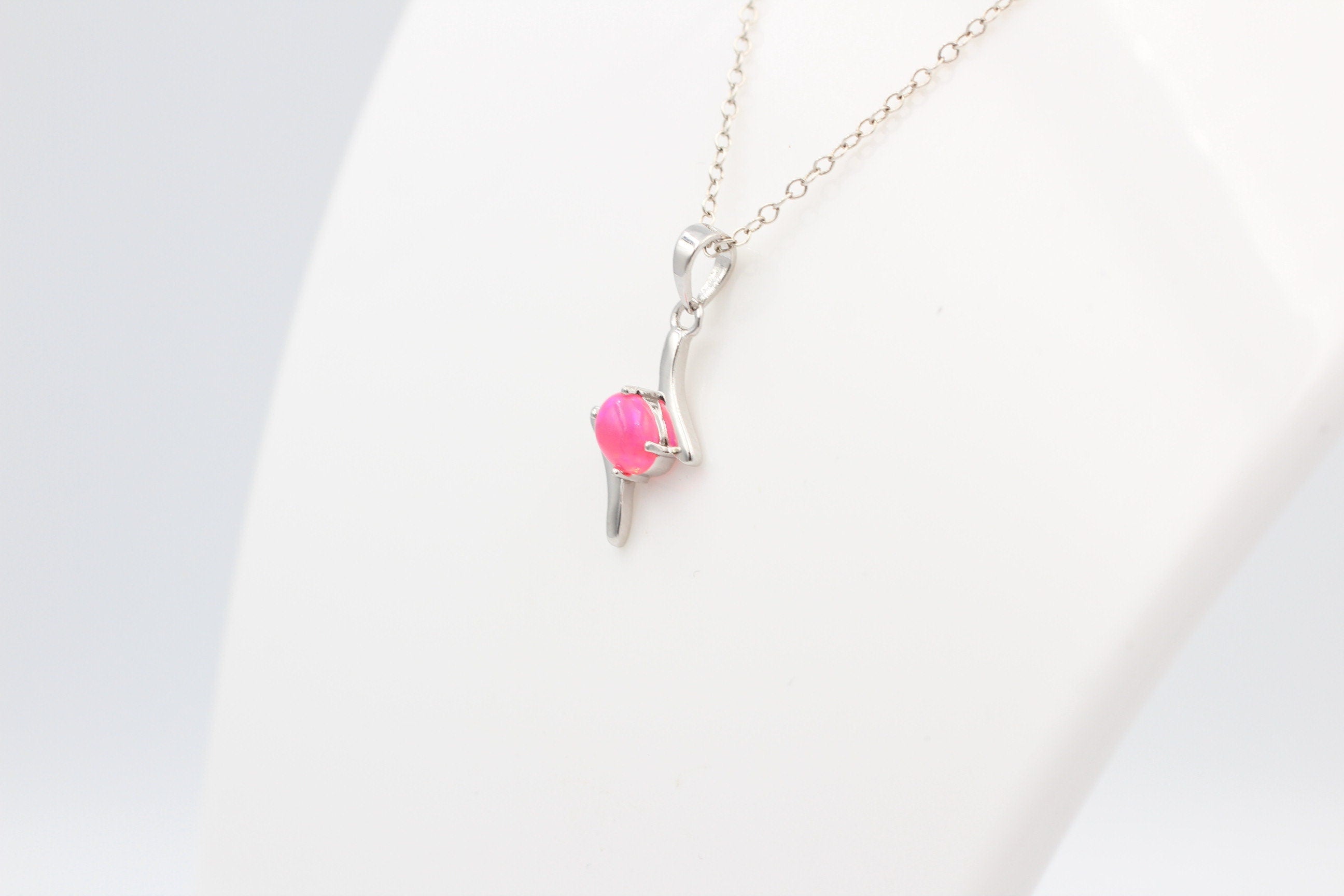 0,72 Carat pinker Äthiopischer Opal Anhänger 925 SilberSchmuck