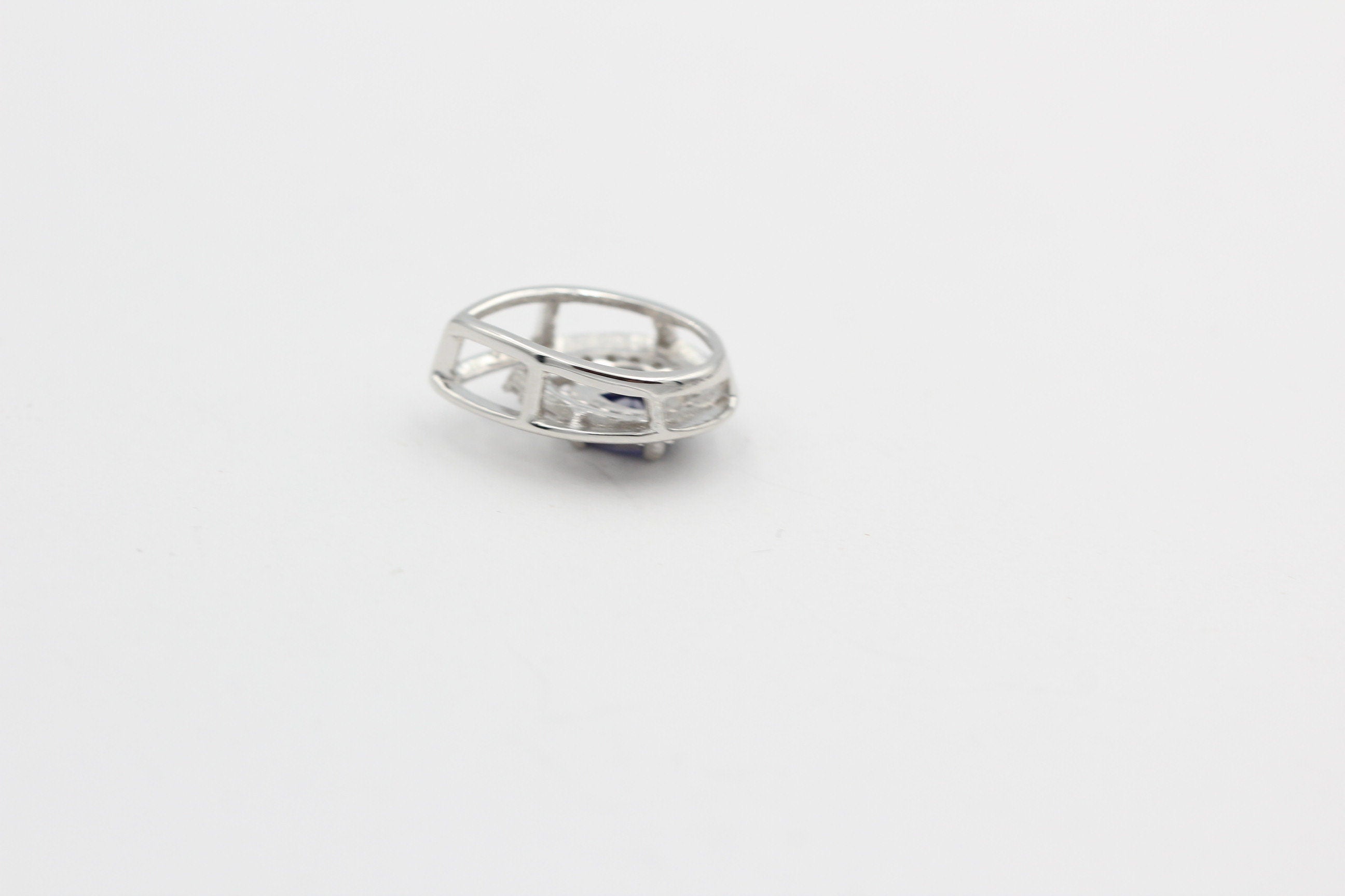 Edler 0,51 Carat Iolith Anhänger 925 Silber Luchssaphir Top
