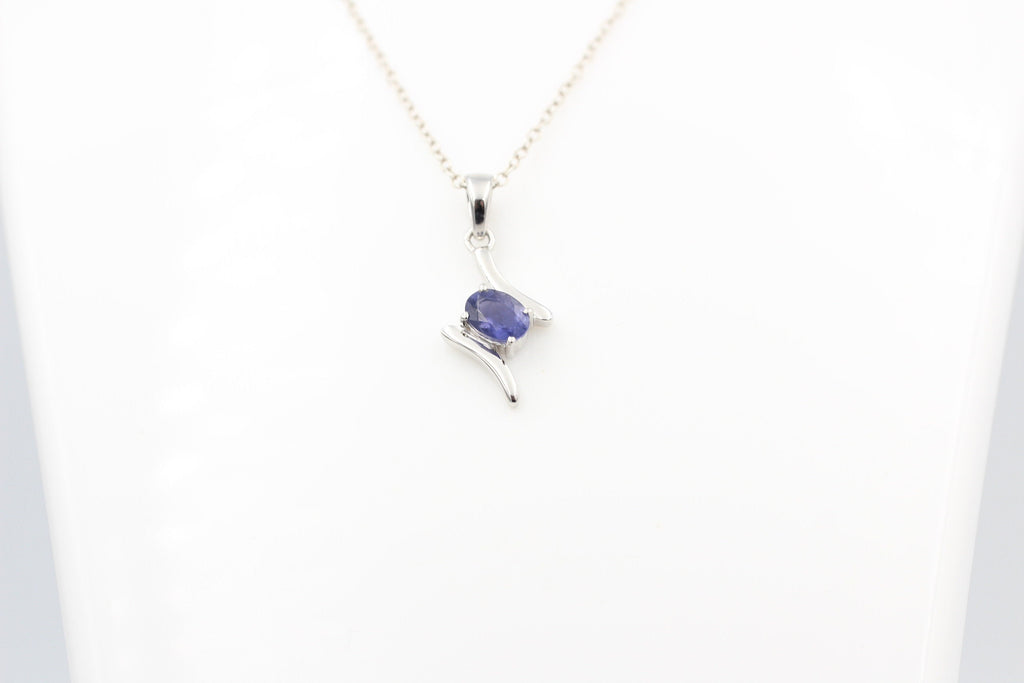 0,72 Carat Iolith Anhänger 925 Silber Collierkette Wassersaphir Luchssaphir