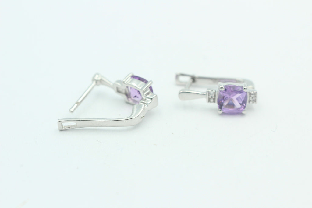 2,94 Carat brasilianischer Amethyst Ohrstecker 925 Sterling Silber Cubic Zirkon