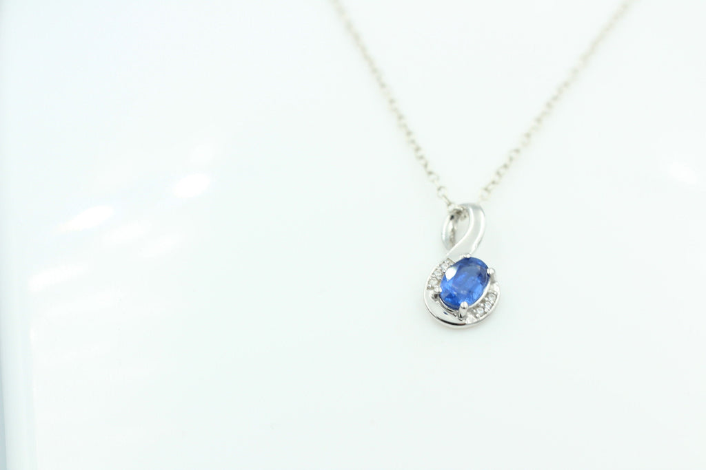 1,12 Carat blauer Kyanit  Anhänger 925 Silber mit Zirkonia seltener Kyanit