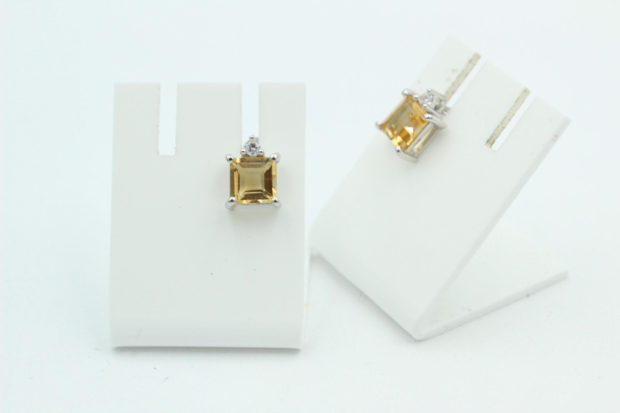 Edle 2,2 Carat Citrin Ohrstecker 925 Silber mit Zirkonia goldgelber Edelsein