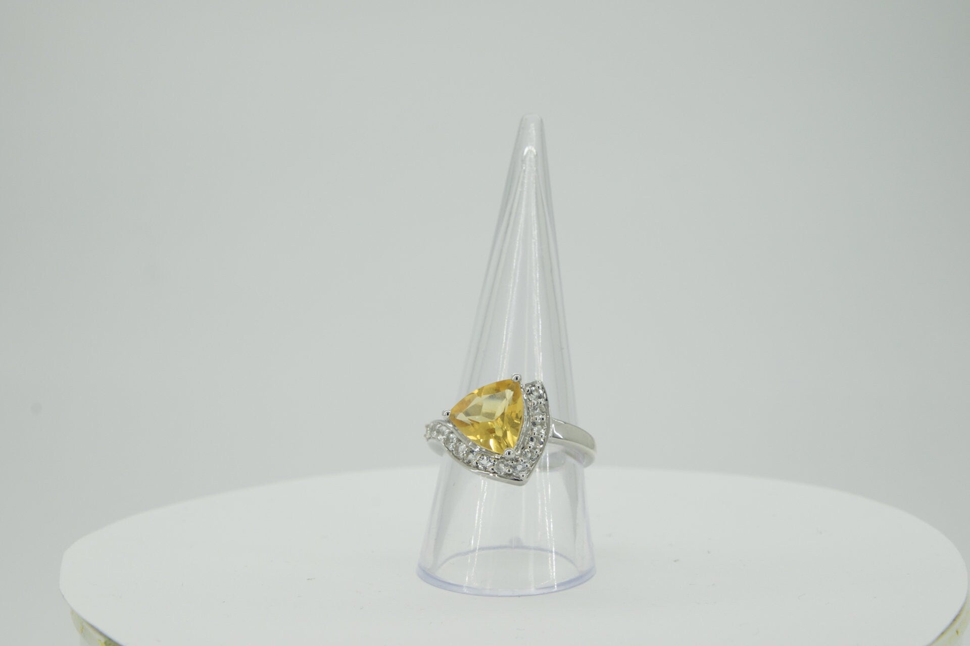 Edler 2,95 Carat Citrin weisstopas Ring 925 Silber Grasse 19 / 9 gelber Edelstein