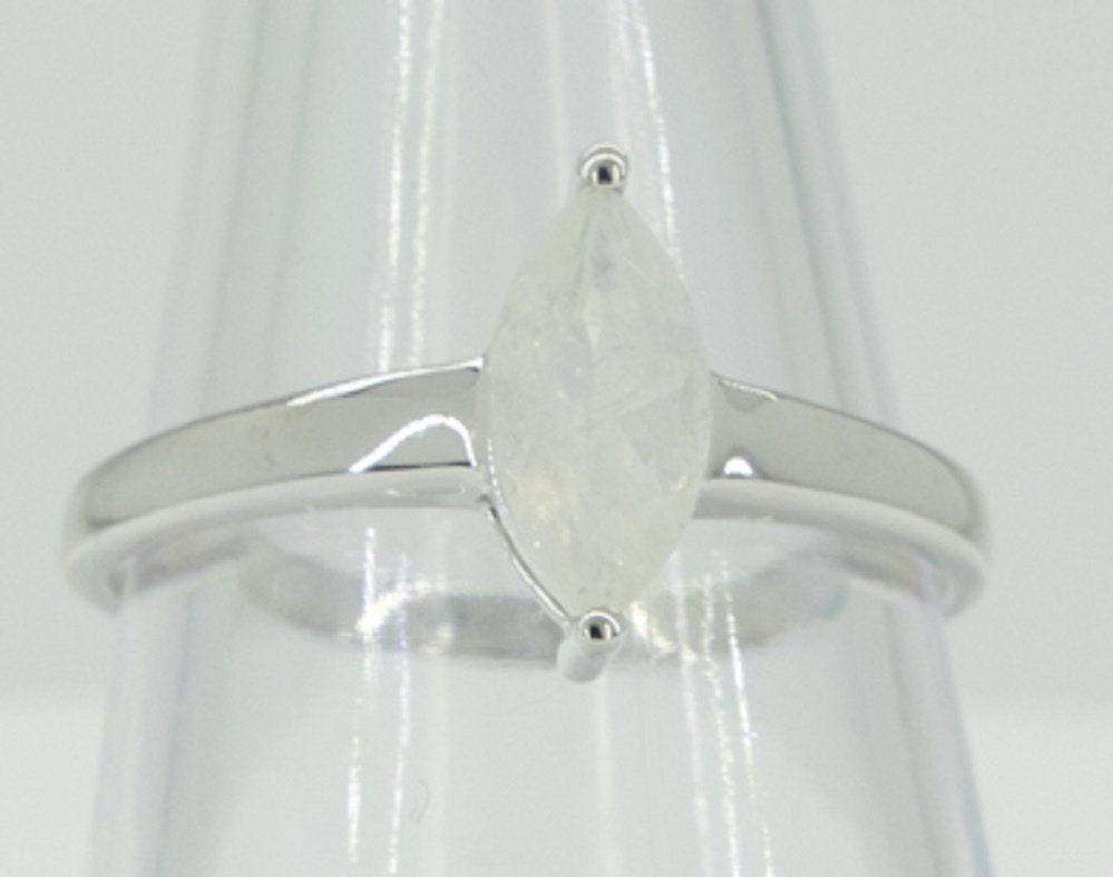 0,83 Carat Mondstein Ring 925 Silber Regenbogen Mondstein Grasse 60 / 9 / 19,1