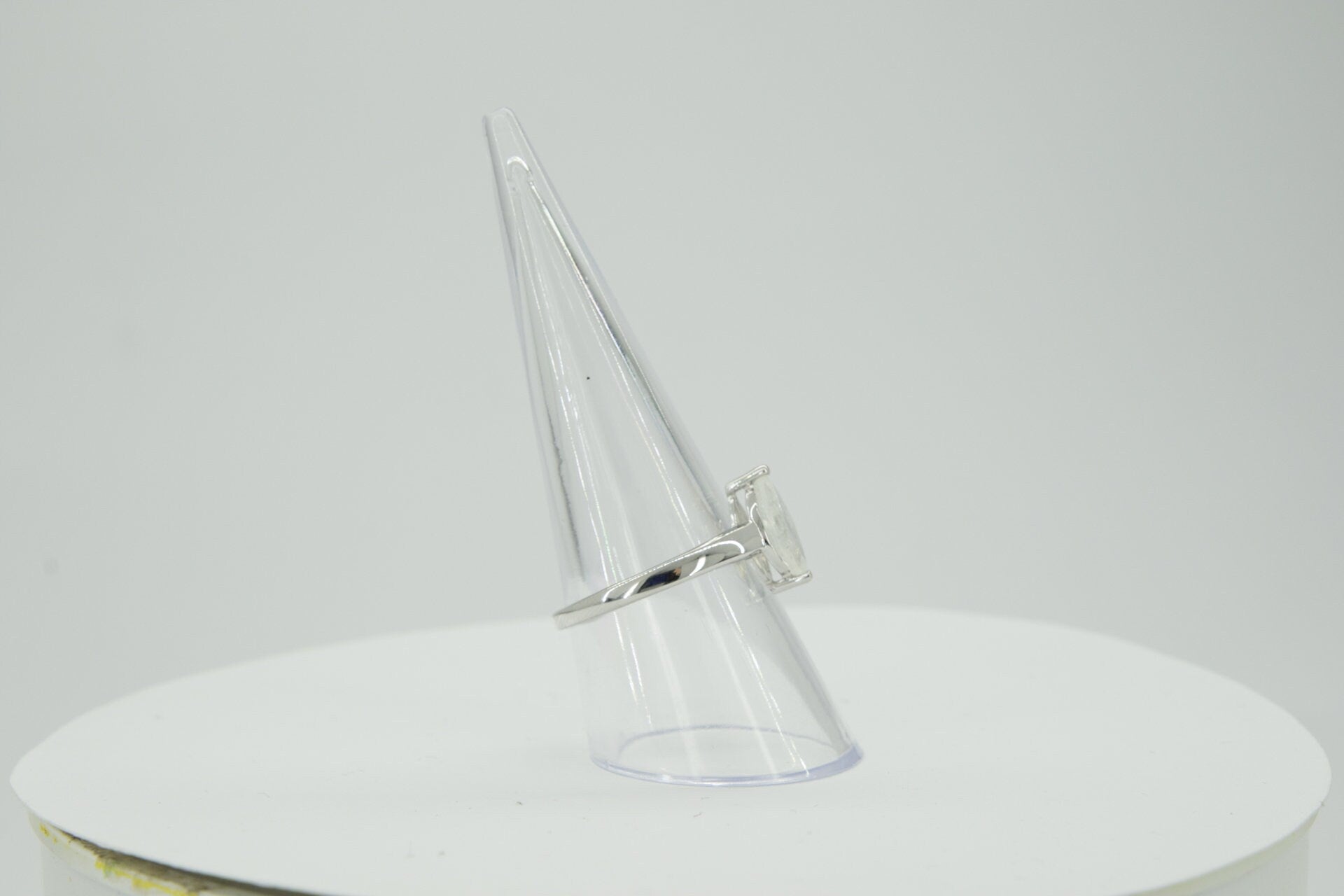 0,83 Carat Mondstein Ring 925 Silber Regenbogen Mondstein Grasse 60 / 9 / 19,1