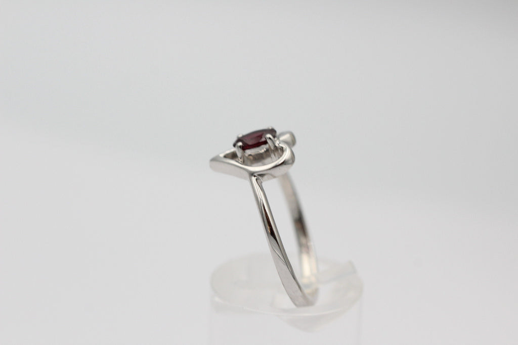 0,53 Carat Rhodolith Herz Ring 925 Silber Fingerring Herzring  6 / 16,6 / 52