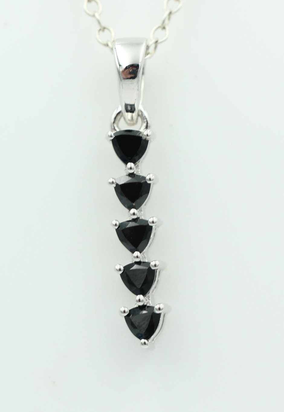 Edler 1,0 Carat schwarzer Onyx Anhänger 925 Sterling Silber Collier Kette Top