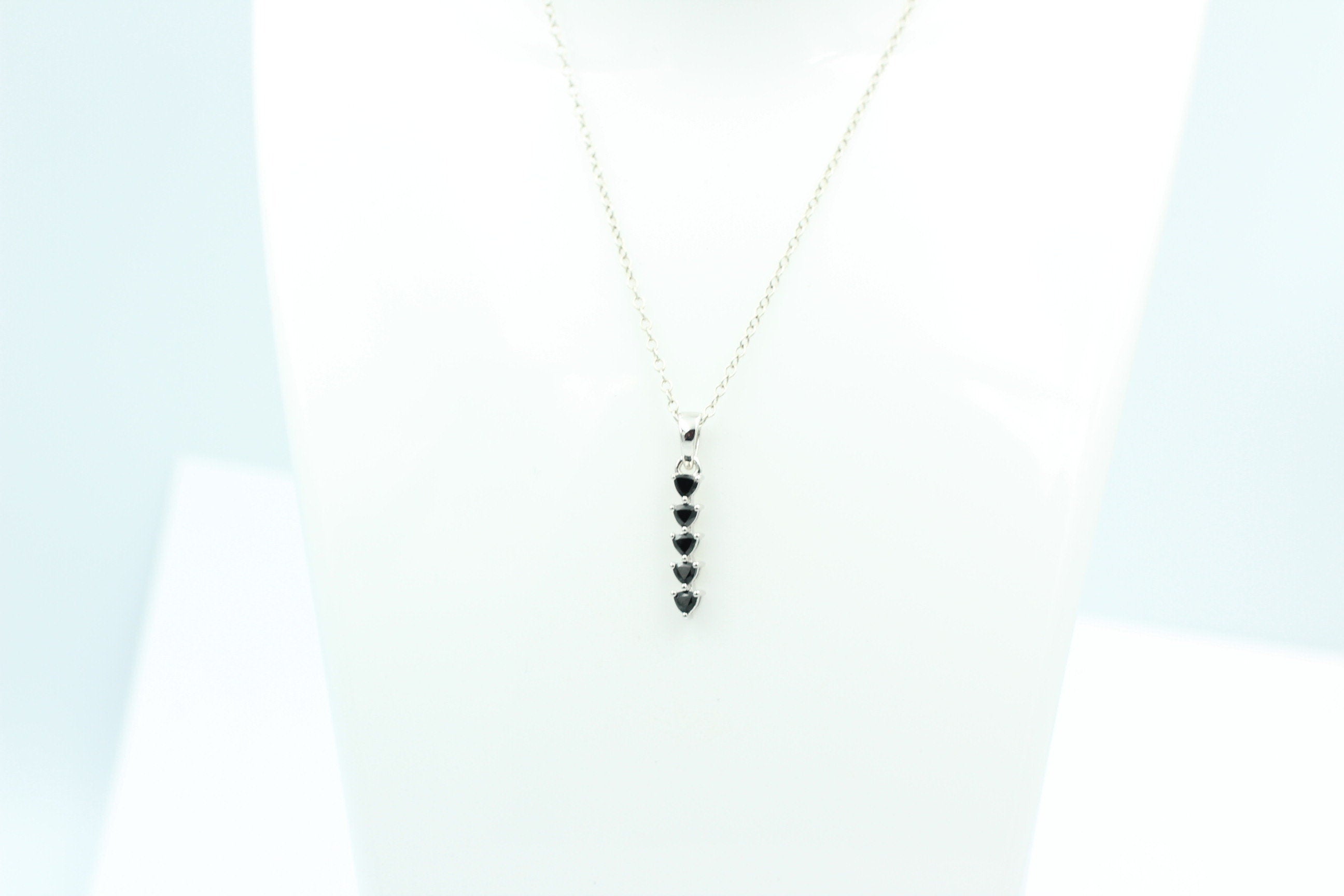 Edler 1,0 Carat schwarzer Onyx Anhänger 925 Sterling Silber Collier Kette Top