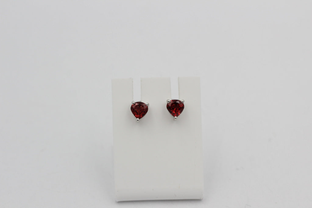 0,9 Carat Granat Herz Ohrstecker 925 Silber Herzohrstecker Granatohrstecker Top