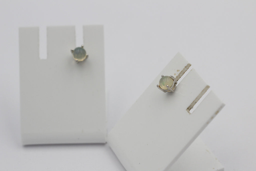 0,29 Carat äthiopischer opal Ohrstecker Unisex 925 Silber Welo Opal Edelstein