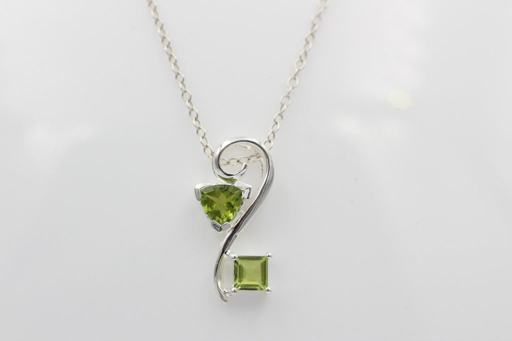 Edler 1,3 Carat Peridot Design Anhänger 925 Silber  Olivin Schmuck