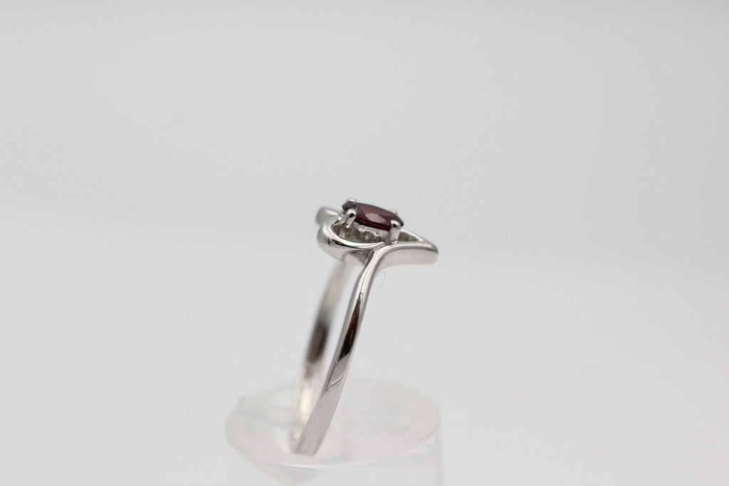 0,53 Carat Rhodolith Herz Ring 925 Silber Fingerring Herzring 8/ 18,5 / 59