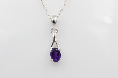 0,72  Carat afrikanischer Amethyst Anhänger 925 Silber  Edelstein
