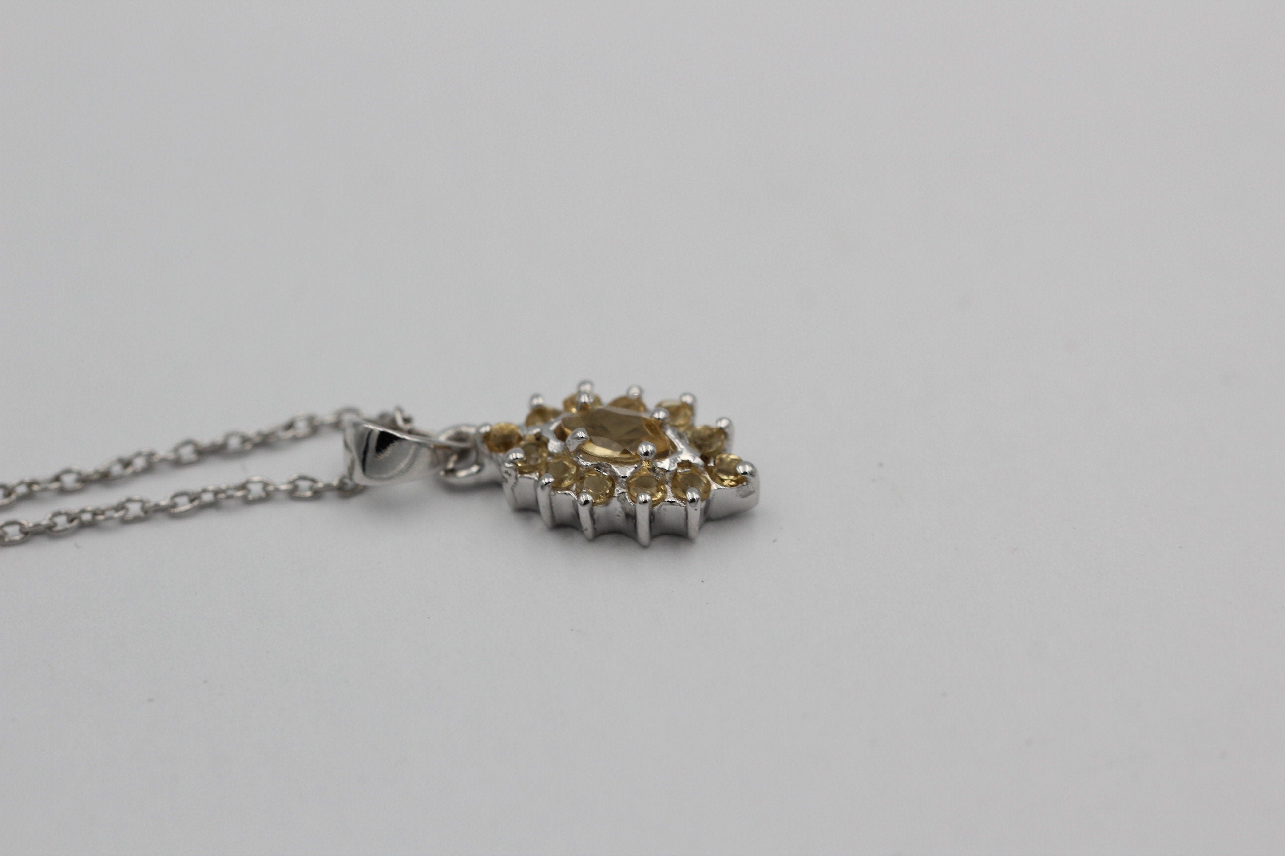 0,60 Carat Citrin Anhänger 925 Silber goldgelber Edesltein Top