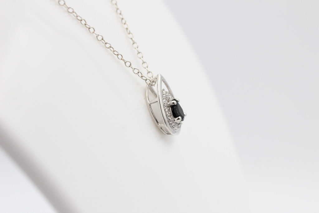 Edler 0,51 Carat schwarzer Onyx Anhänger 925 Silber Collier Kette Onyx Anhänger