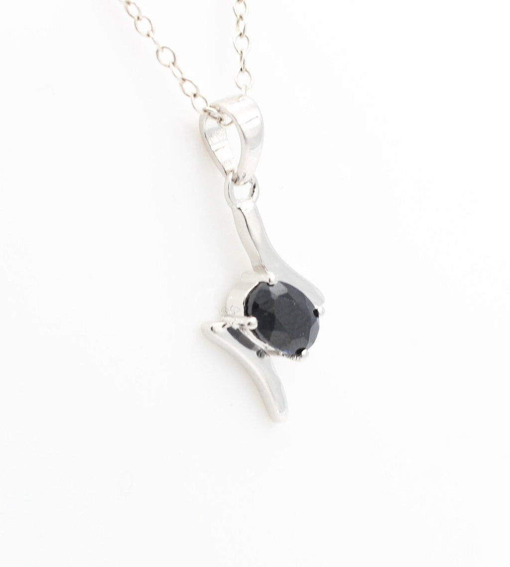 0,72 Carat schwarzer Saphir Anhänger 925 Silber Saphiranhänger