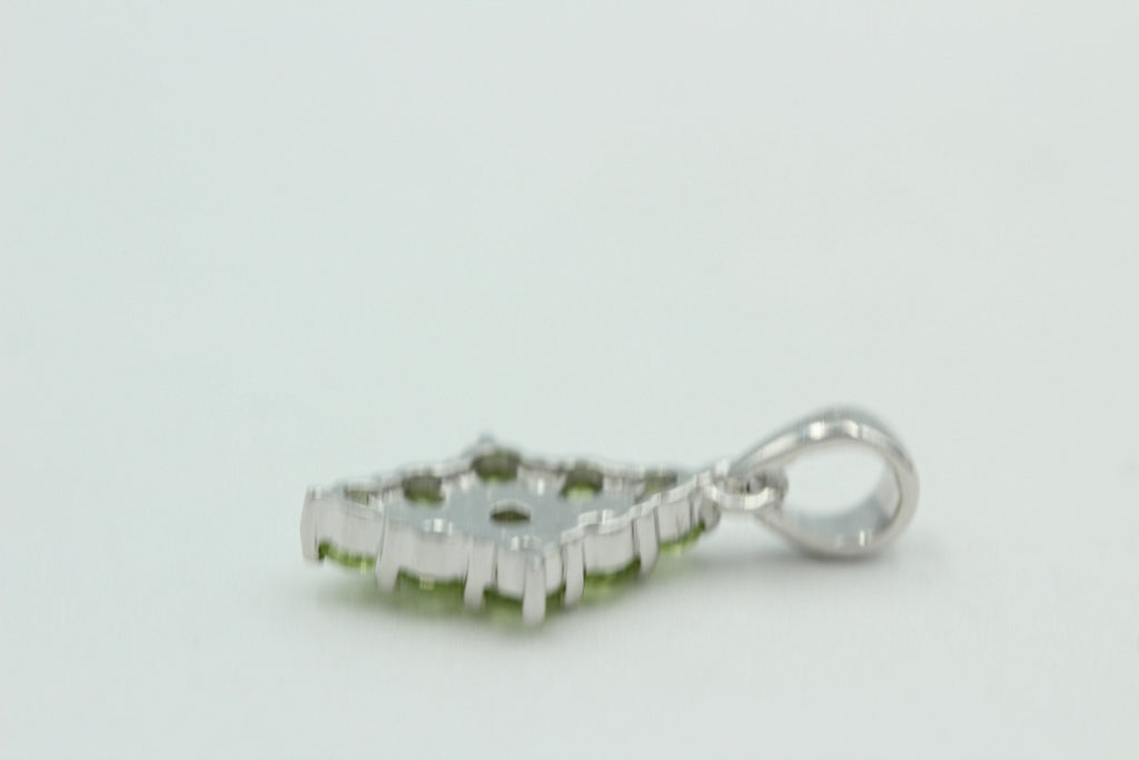 1,7 Carat maigrüner Peridot Anhänger 925 Silber Collier Kette Peridotanhänger