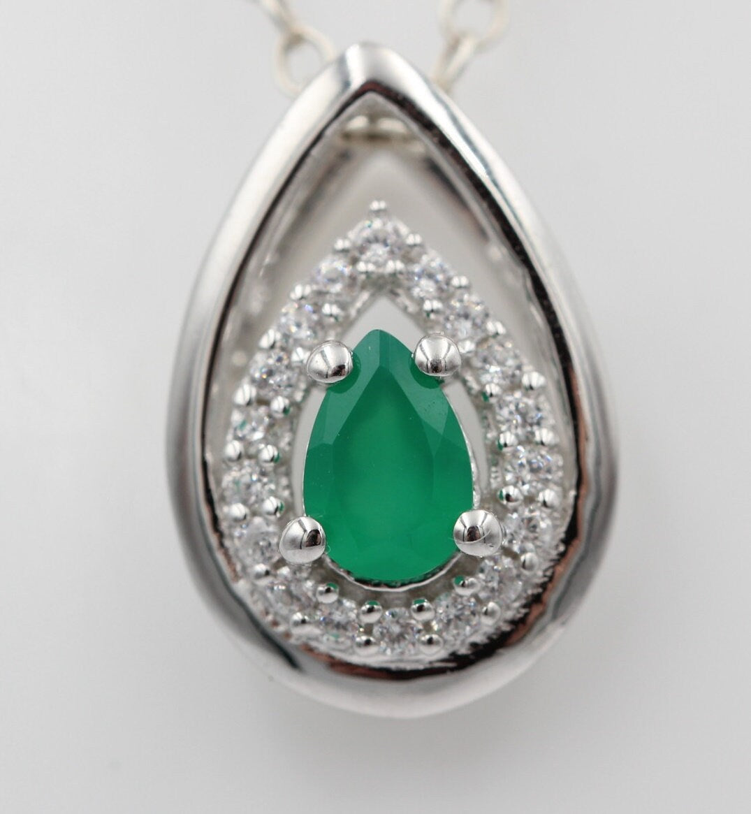 Edler 0,51 Carat grüner Onyx Anhänger 925 Silber  grüner Edelstein seltener grüner Onyx