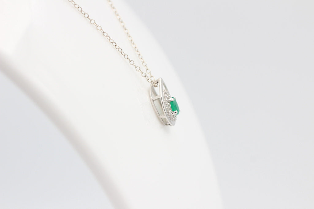 Edler 0,51 Carat grüner Onyx Anhänger 925 Silber  grüner Edelstein seltener grüner Onyx