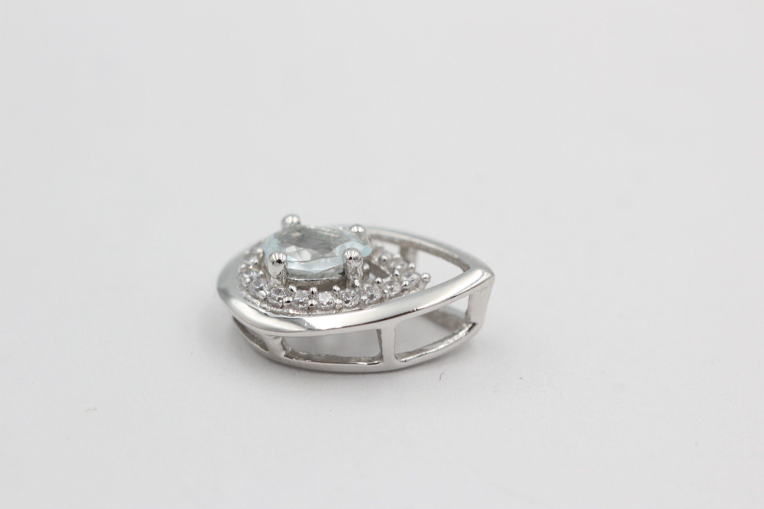 Edler 0,51 Carat Aquamarin Anhänger 925 Silber  wunderschöner Edelstein