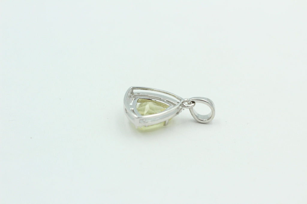 2,28 Carat Limonenquarz Anhänger grüner Lemonquarz mit Zirkonia 925 Silber Kette
