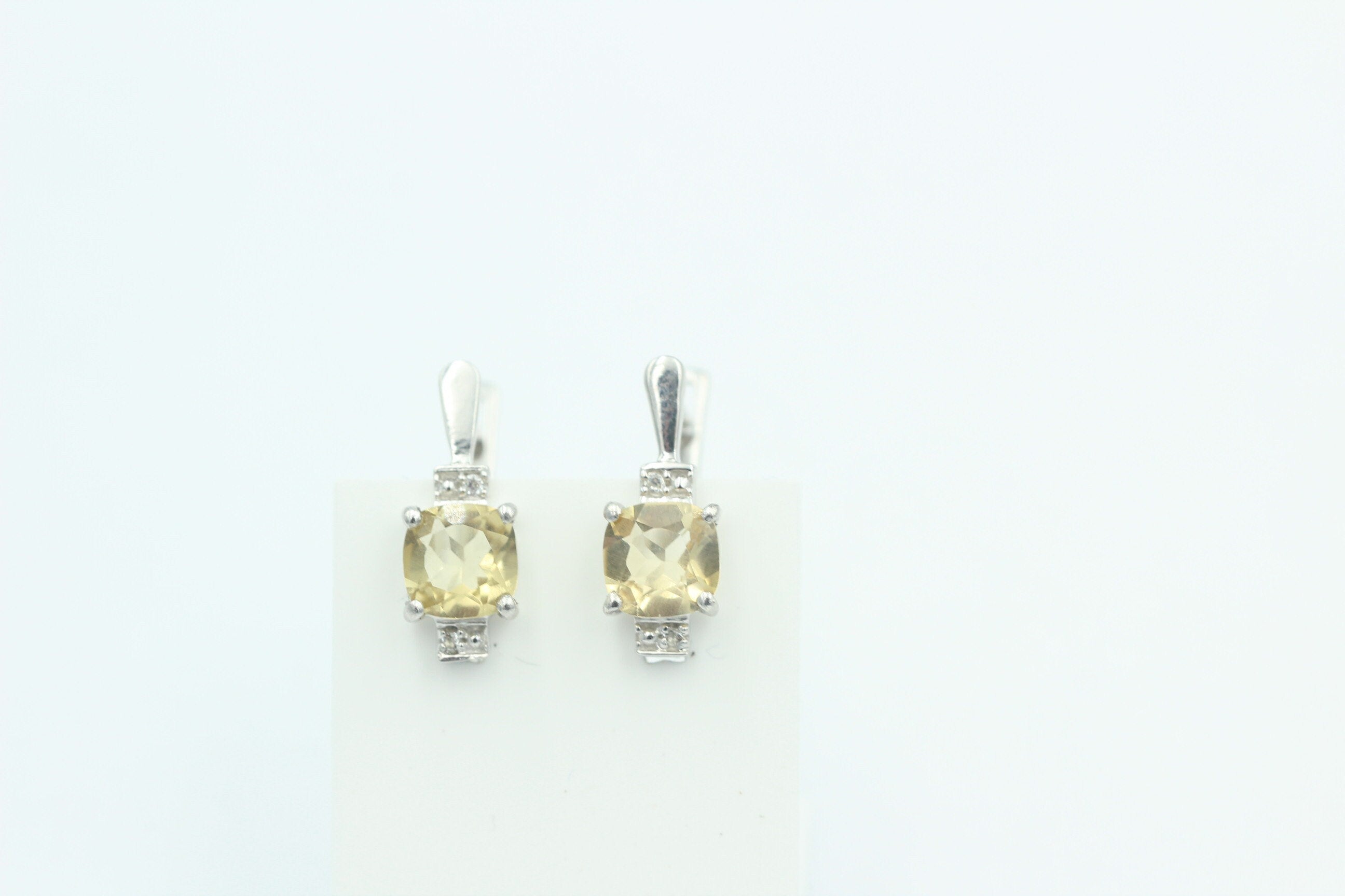 2,94 Carat Whisky Quarz Ohrstecker 925 Sterling Silber mit Cubic Zirkon Top