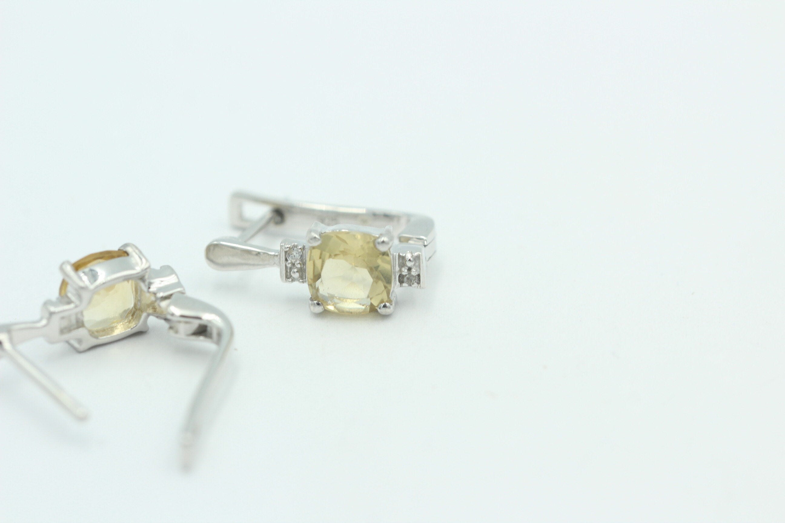 2,94 Carat Whisky Quarz Ohrstecker 925 Sterling Silber mit Cubic Zirkon Top