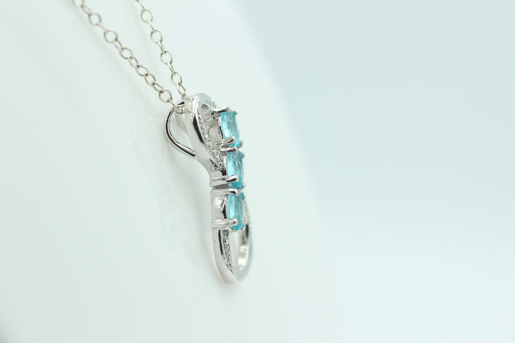 0,72 Carat seltener Apatit Anhänger Unendlichkeit 925 Silber Infinity