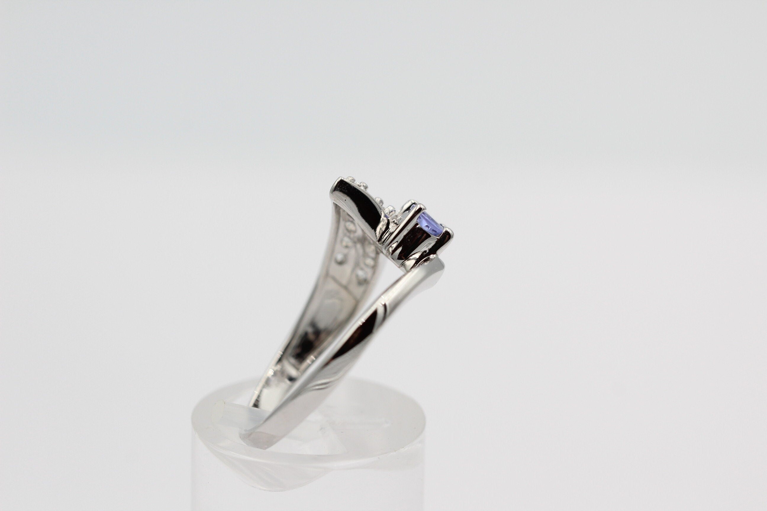 1,3 Carat Tansanit aus Afrika Weißtopas Ring 925 Silber Gröpße 6 / 52 / 16,6
