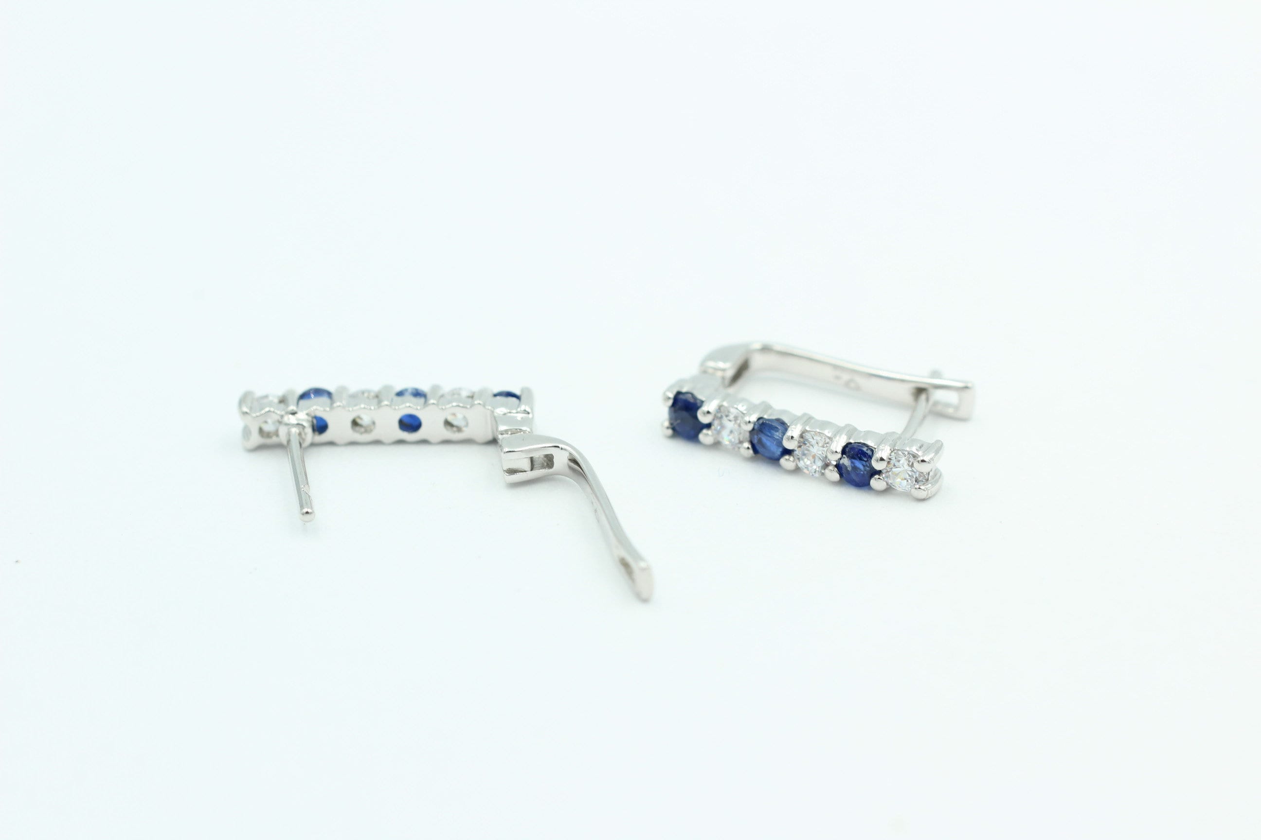 Edle 1,1 Carat seltener blauer Kyanit Ohrschmuck 925 Silber Kyanit  mit Zirkonia