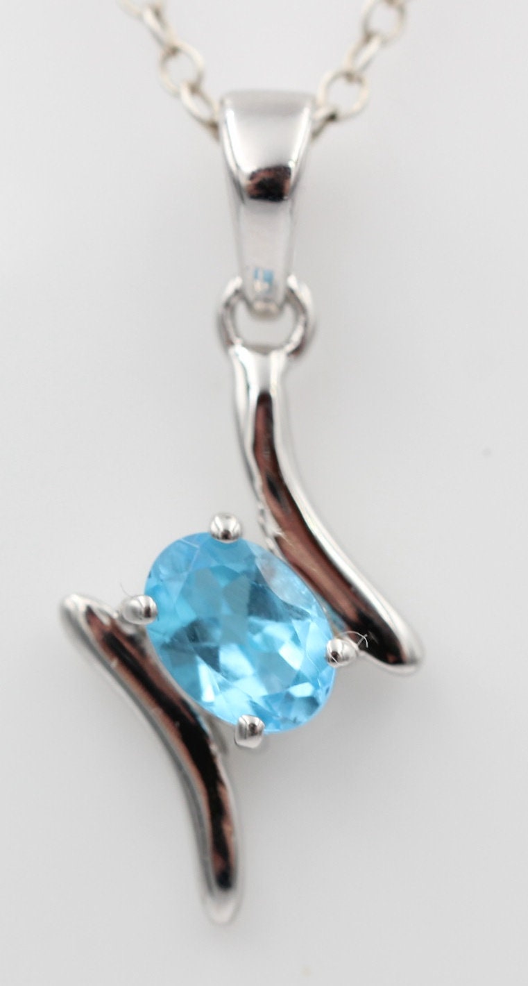 0,72 Carat schweizblauer Topas Anhänger 925 Silber swiss blue Topas