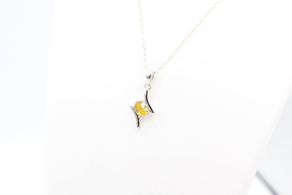 0,72 Carat gelber Saphir Anhänger 925 Silber Collier Kette  Saphiranhänger Top