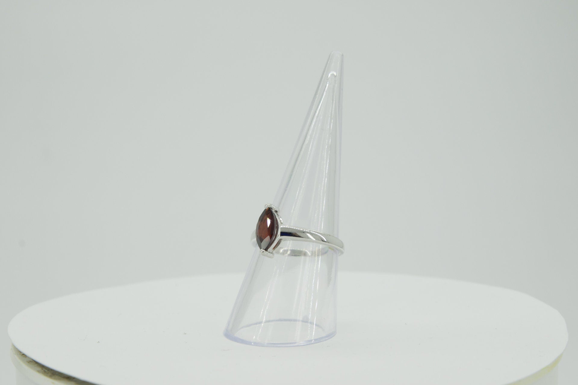 0,83 Carat blutroter Granat Ring 925 Silber Edelstein Top  Grasse 58 / 8 /18,5