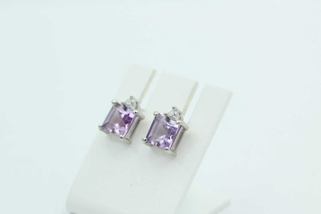 Edle 2,2 Carat Amethyst aus Brasilien Ohrstecker 925 Silber mit Zirkonia Top