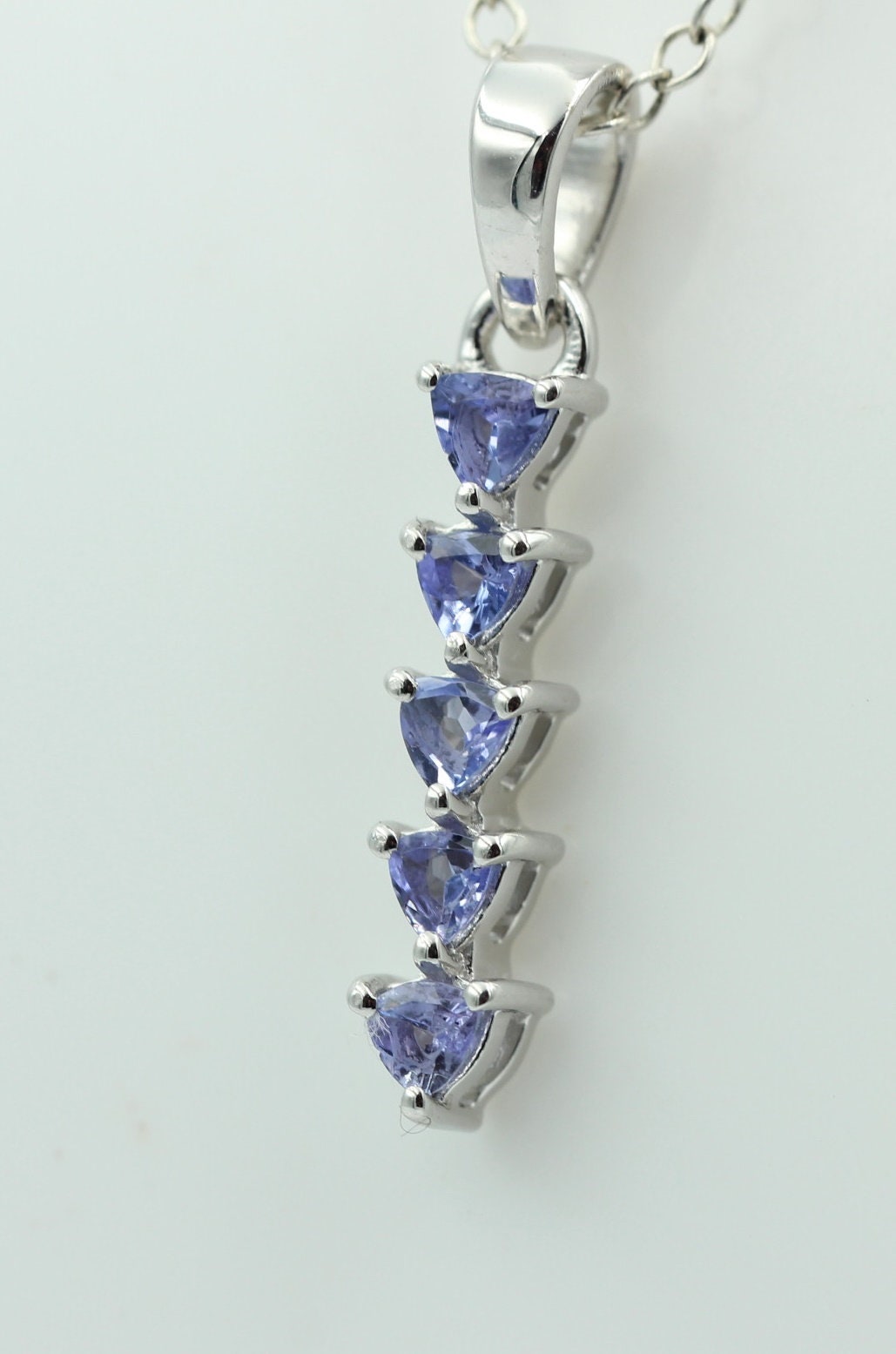 Edler 1,0 Carat Tansanit Anhänger 925 Sterling Silber Collier Kette Afrika Top