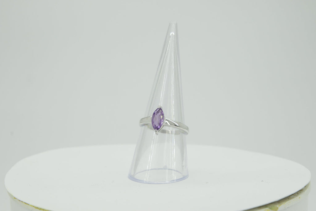 0,83 Carat Amethyst Ring 925 Silber violetter Edelstein 58 / 8 /18,5