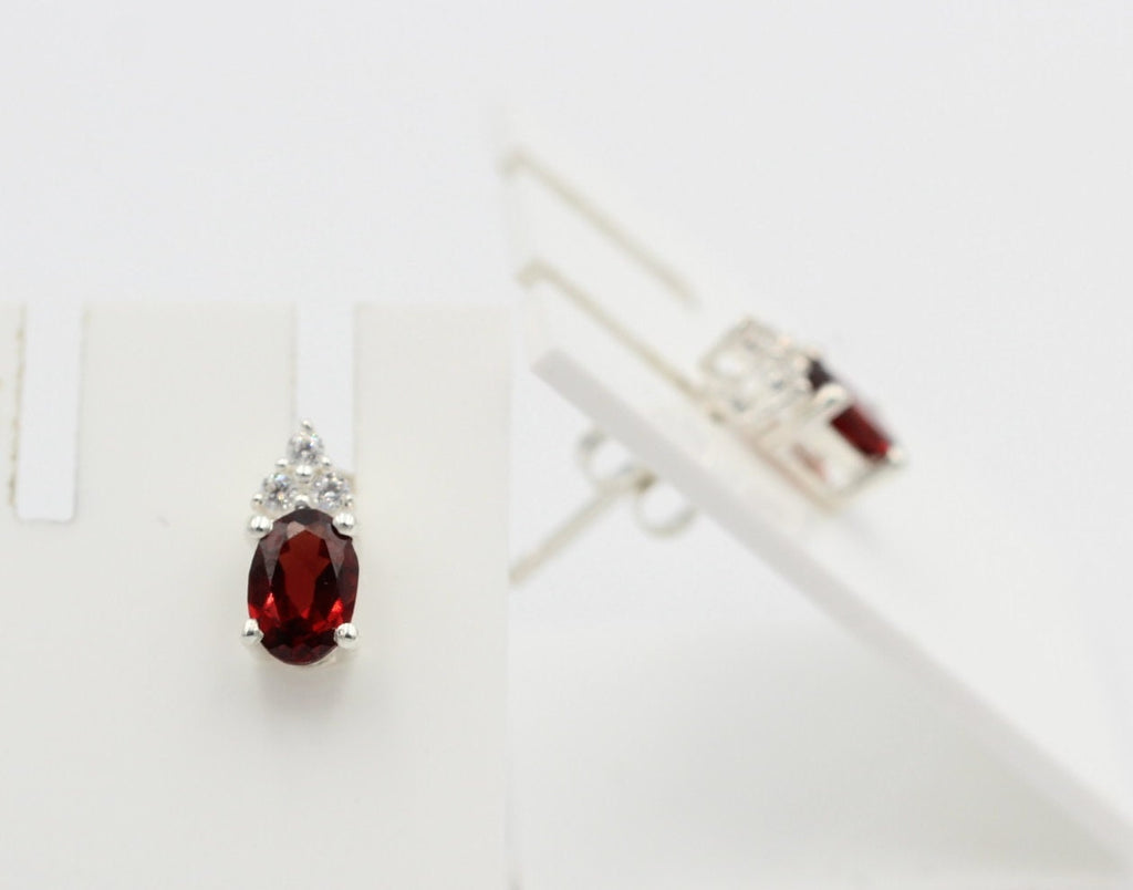 Edle 0,9 Carat Granat  Ohrstecker 925 Silber blutroter Granat Schmuck Zirkonia