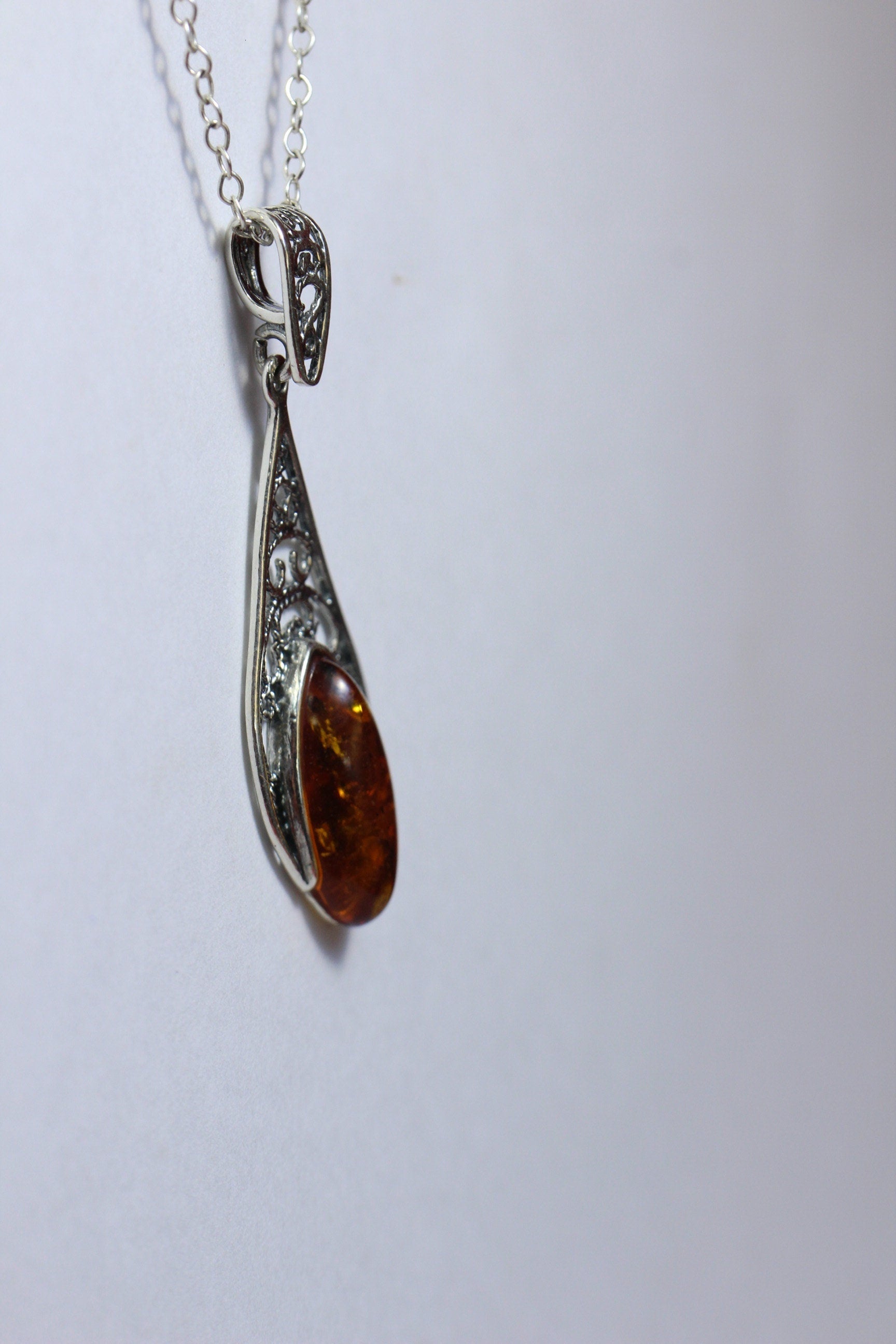 Edler brauner Bernstein Anhanger 925 Silber Collier Kette Litauen
